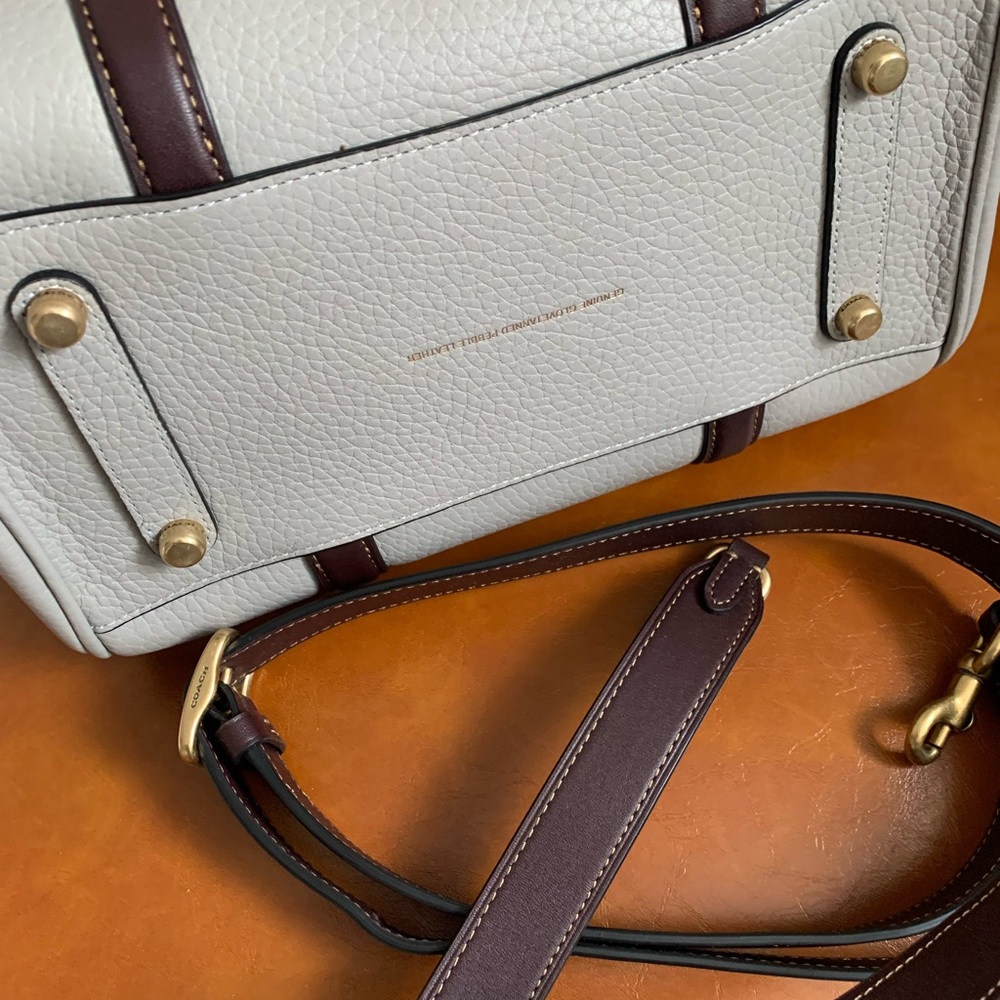 Ruby 25 - Picture 4 of 12